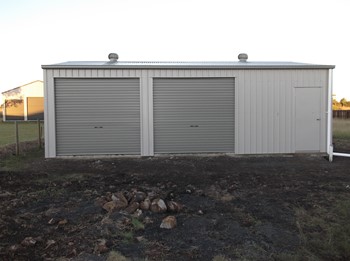 Double Garage with Workshop